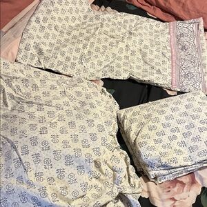 Pottery Barn Teen ~Purple Floral and Gold Polka dot~Queen Set~ 100% crisp Cotton